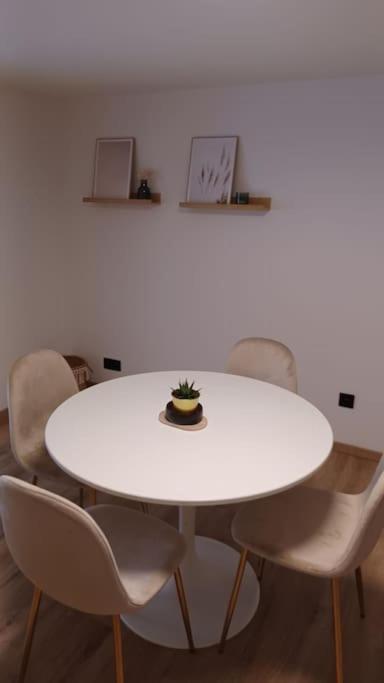L'Essentiel Apartment Dinant Luaran gambar
